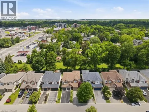 29 Sunnycroft Court Waterdown ON L8B 0L3