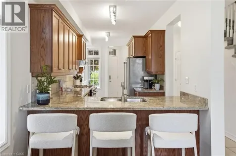 29 Sunnycroft Court Waterdown ON L8B 0L3