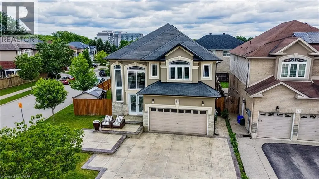 37 Davinci Boulevard Hamilton ON L9B 0C5