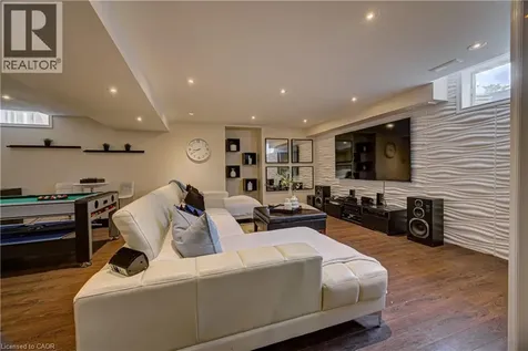 37 Davinci Boulevard Hamilton ON L9B 0C5