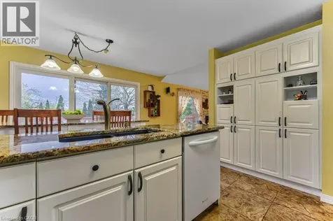 247 Rolling Acres Court Kitchener ON N2A 3W5