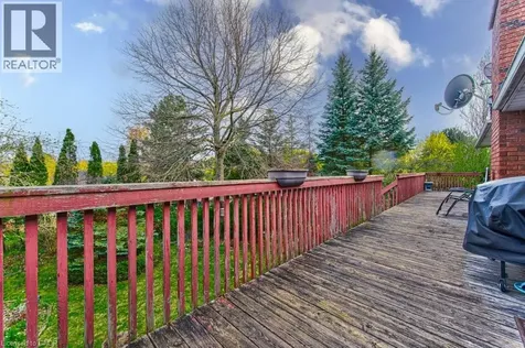 247 Rolling Acres Court Kitchener ON N2A 3W5