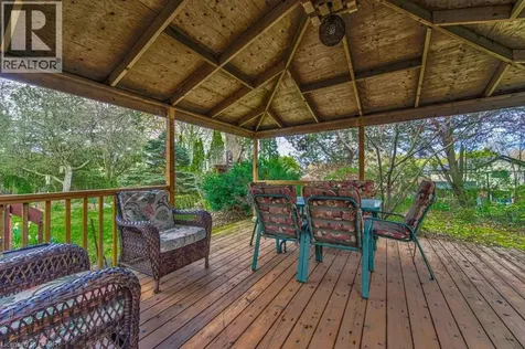 247 Rolling Acres Court Kitchener ON N2A 3W5