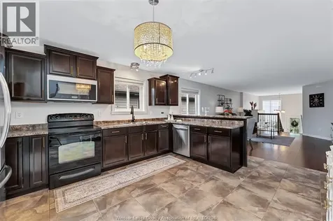 11825 Rockland Windsor ON N8P 1Z7