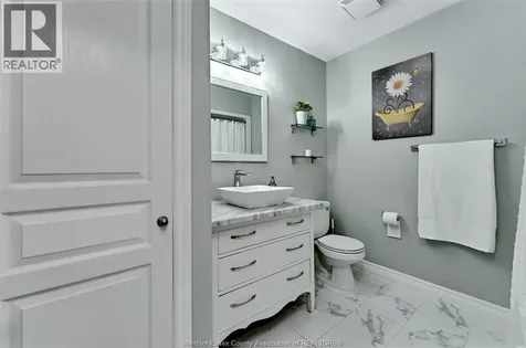 11825 Rockland Windsor ON N8P 1Z7