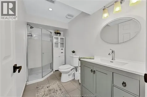11825 Rockland Windsor ON N8P 1Z7