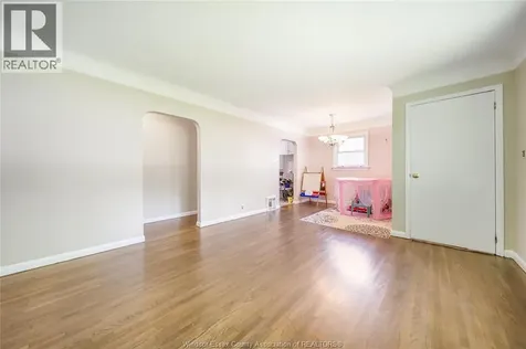 3264 Dominion Boulevard Windsor ON N9E 2N5