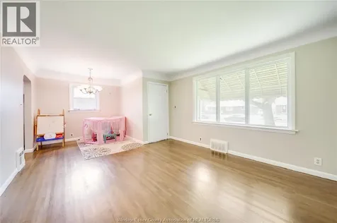 3264 Dominion Boulevard Windsor ON N9E 2N5