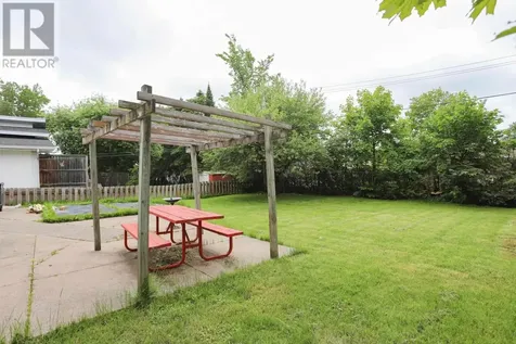 489 Mcnabb Street Sault Ste Marie ON P6B 1Z2