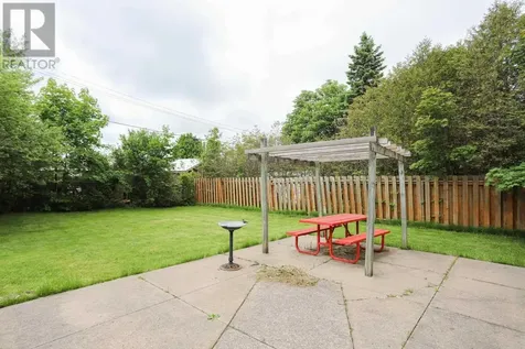 489 Mcnabb Street Sault Ste Marie ON P6B 1Z2
