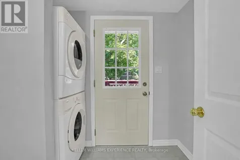 3319 Knight Avenue Severn (west Shore) ON L3V 6H3