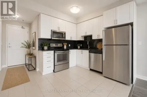 2490 Old Bronte Road Oakville (wm Westmount) ON L6M 0Y5