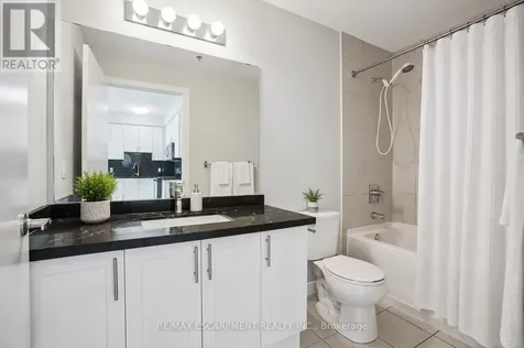 2490 Old Bronte Road Oakville (wm Westmount) ON L6M 0Y5
