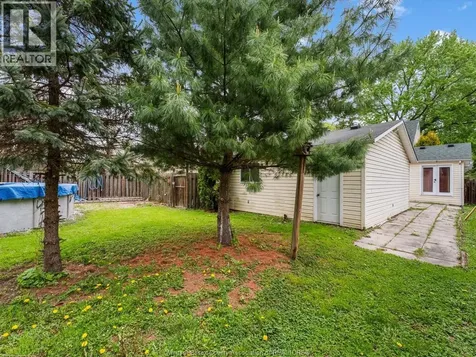 3803 Woodward Boulevard Windsor ON N8W 2Z2
