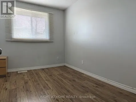 113 Southwood Drive Kitchener ON N2E 2J1