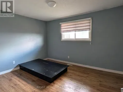 113 Southwood Drive Kitchener ON N2E 2J1