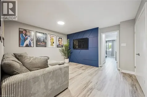 907 Robert Ferrie Drive Kitchener ON N2R 0P2