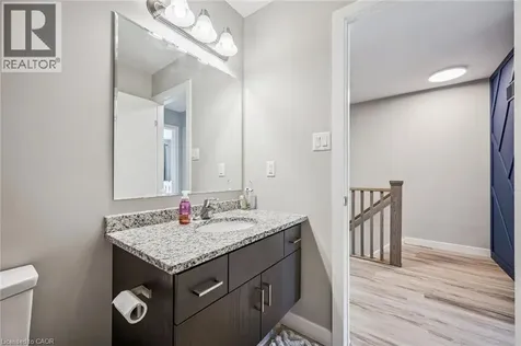 907 Robert Ferrie Drive Kitchener ON N2R 0P2