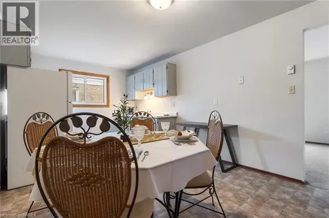18 Oakhill Drive Brantford ON N3T 0J2