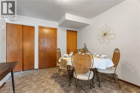 18 Oakhill Drive Brantford ON N3T 0J2