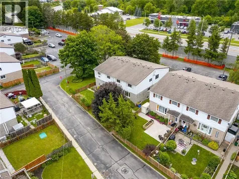 18 Oakhill Drive Brantford ON N3T 0J2