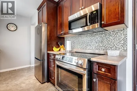 175 Sylvester Drive Chatham ON N7M 2B8