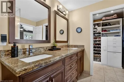 7106 Woodgate Street Niagara Falls ON L2J 2C1