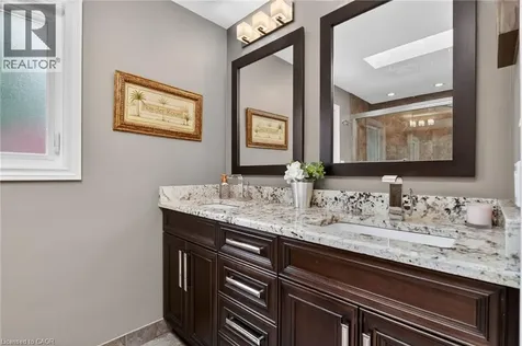 7106 Woodgate Street Niagara Falls ON L2J 2C1