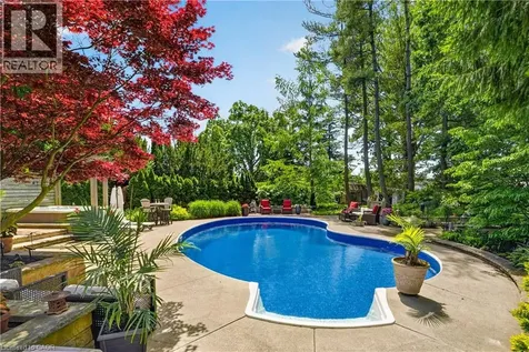 7106 Woodgate Street Niagara Falls ON L2J 2C1