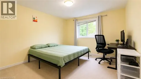 287 Resurrection Drive Kitchener ON N2N 3H4