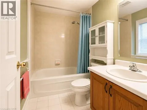 287 Resurrection Drive Kitchener ON N2N 3H4