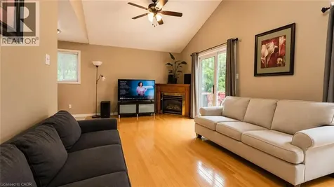 287 Resurrection Drive Kitchener ON N2N 3H4