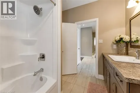 86 Woodberry Crescent Elmira ON N3B 0C8