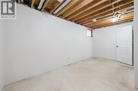 124 Gosling Gardens Guelph ON N1G 5K6