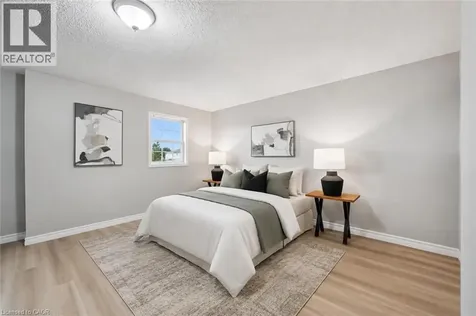 124 Gosling Gardens Guelph ON N1G 5K6