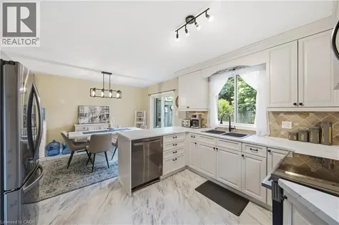 340 Cyrus Street Cambridge ON N3H 1H3