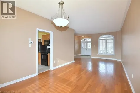 50 Winegarden Trail Dundas ON L9H 7M2