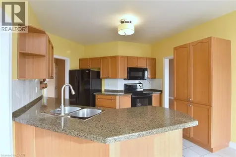 50 Winegarden Trail Dundas ON L9H 7M2