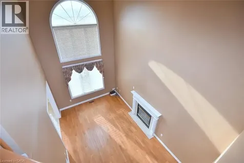 50 Winegarden Trail Dundas ON L9H 7M2