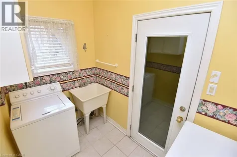 50 Winegarden Trail Dundas ON L9H 7M2
