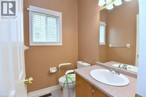 50 Winegarden Trail Dundas ON L9H 7M2
