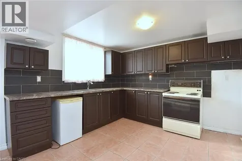 50 Winegarden Trail Dundas ON L9H 7M2
