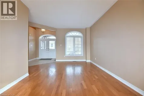 50 Winegarden Trail Dundas ON L9H 7M2