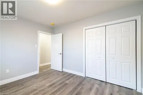 196 Upper Paradise Road Hamilton ON L9C 5B9