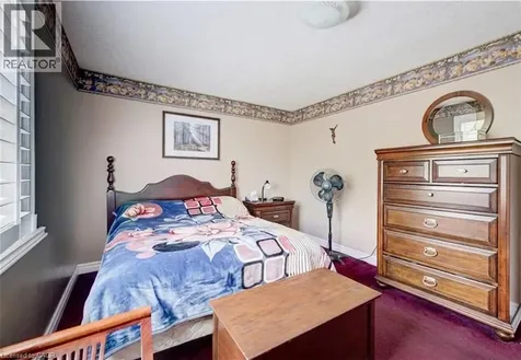 599 Coldstream Drive Waterloo ON N2V 2H3