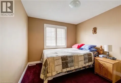 599 Coldstream Drive Waterloo ON N2V 2H3