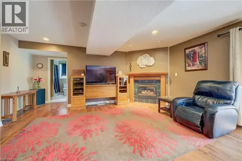 599 Coldstream Drive Waterloo ON N2V 2H3