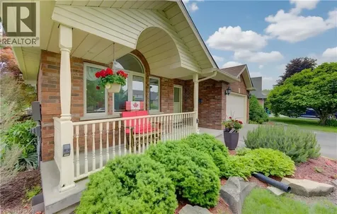 599 Coldstream Drive Waterloo ON N2V 2H3