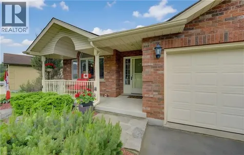 599 Coldstream Drive Waterloo ON N2V 2H3