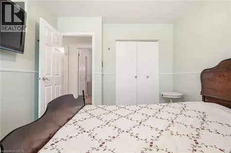 491 Warminster Drive Oakville ON L6L 4N4